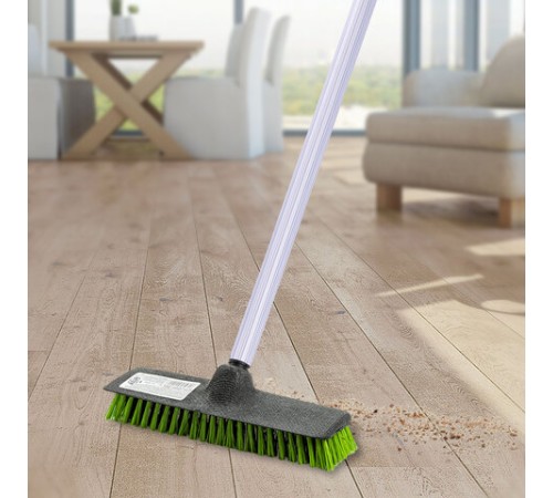 Щетка для уборки шробер (скраббер) ширина 24 см, щетина 2,5 см, пластик, еврорезьба, Twigi AZUR, 43020