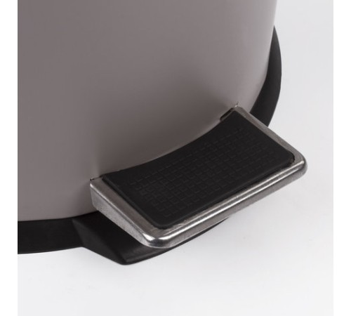 Ведро мусорное с педалью 20 литров 