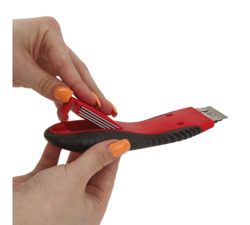 Скребок для любых поверхностей (стеклокерамика, стекло, плитка) BRAUBERG 