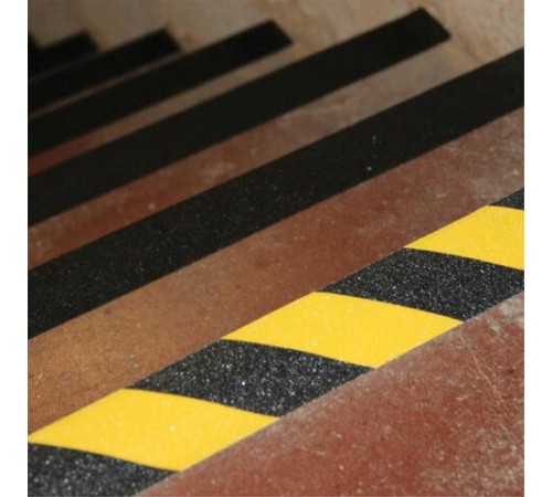 Клейкая ПРОТИВОСКОЛЬЗЯЩАЯ зернистая лента 50 мм х 20 м, ЧЕРНО-ЖЕЛТАЯ, основа ПВХ, BRAUBERG, 606775