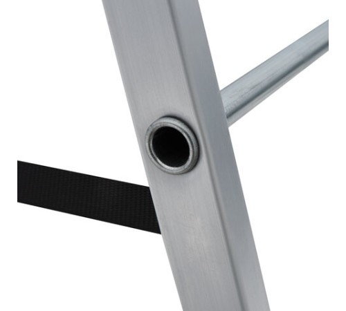 Стремянка алюминиевая 5 ступеней, высота площадки 1,04м, дуга безопасности 0,6м, площадка 26х26см, до 150кг, вес 4кг, НОВАЯ ВЫСОТА, 1110105