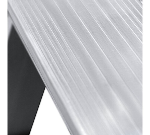 Стремянка стальная двухсторонняя 2х2 ступени, высота площадки 0,44м, алюминиевая площадка 35х16см, до 150кг, вес 2,8кг НОВАЯ ВЫСОТА, 1160202