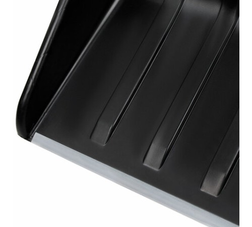 Лопата снеговая СКРЕПЕР 58х45 см пластиковый ЧЕРНЫЙ, алюминиевая планка, рукоятка 100 см, прочный, ГРАНДМАСТЕР, 700343