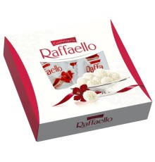 Конфеты RAFFAELLO с цельным миндальным орехом в кокосовой стружке, 240 г, 9020000000995