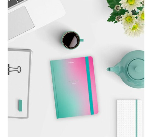 Блокнот с резинкой в клетку 96 л., А5 (145х203 мм), твердая обложка с фольгой, BRAUBERG, 