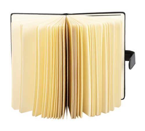 Скетчбук, слоновая кость 140 г/м2 130х210 мм, 80 л., КОЖЗАМ, застежка, BRAUBERG ART CLASSIC, черный, 116460