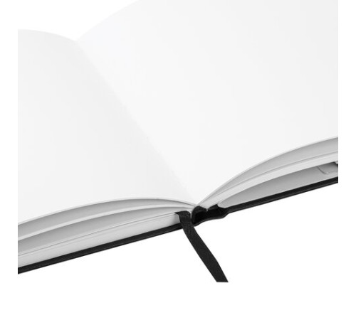 Скетчбук, белая бумага 140 г/м2 200х200 мм, 80 л., КОЖЗАМ, застежка, BRAUBERG ART CLASSIC, черный, 116463