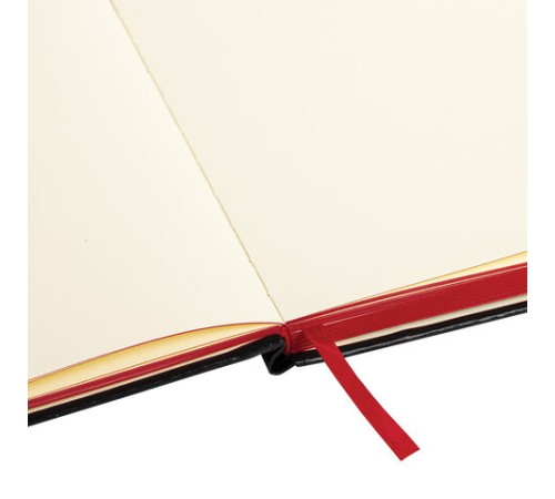 Скетчбук, слоновая кость 140 г/м2 130х210 мм, 80 л., КОЖЗАМ, застежка металл, BRAUBERG ART CLASSIC, 