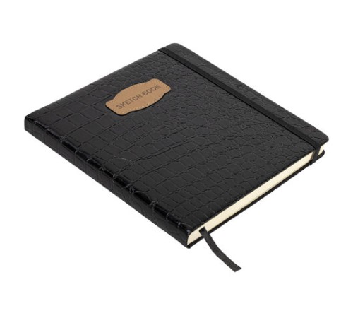 Скетчбук, слоновая кость 140 г/м2, 200х200 мм, 80 л., КОЖЗАМ, резинка, BRAUBERG ART CLASSIC, CROCO, черный, 116472