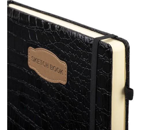 Скетчбук, слоновая кость 140 г/м2, 200х200 мм, 80 л., КОЖЗАМ, резинка, BRAUBERG ART CLASSIC, CROCO, черный, 116472