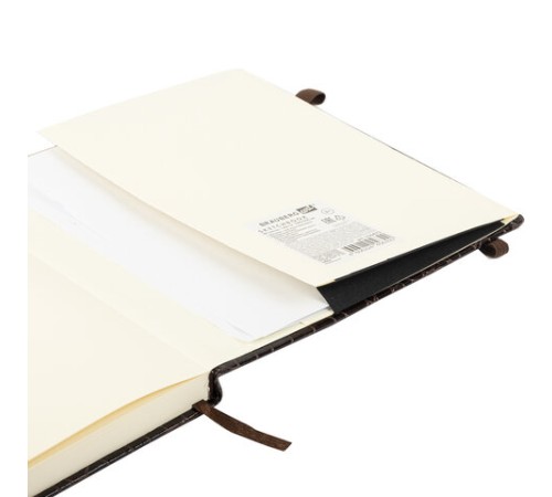 Скетчбук, слоновая кость 140 г/м2, 200х200 мм, 80 л., КОЖЗАМ, резинка, BRAUBERG ART CLASSIC, CROCO, коричневый, 116473