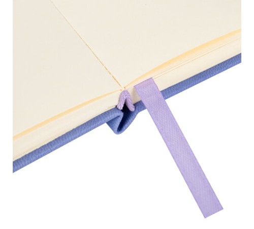 Скетчбук, слоновая кость 140 г/м2 90х140 мм, 80 л., КОЖЗАМ, резинка, BRAUBERG ART CLASSIC, пастель сиреневый, 116875