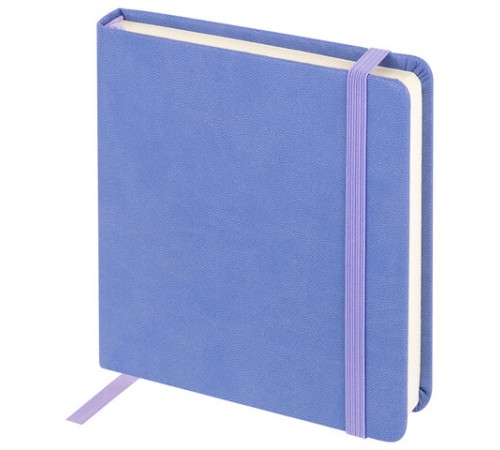 Скетчбук, слоновая кость 140 г/м2 120х120 мм, 80 л., КОЖЗАМ, резинка, BRAUBERG ART CLASSIC, пастель сиреневый, 116877