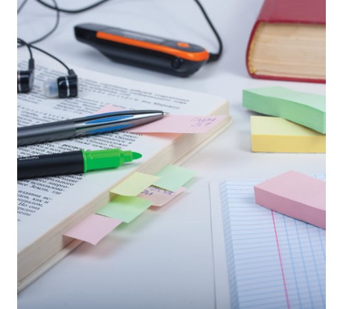 Закладки клейкие пастельные BRAUBERG бумажные, 76х25 мм, 300 штук (3 цвета х 100 листов), европодвес, 124812
