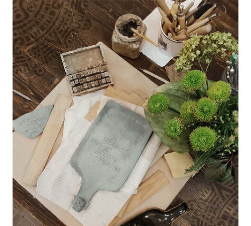 Глина для лепки голубая ОСТРОВ СОКРОВИЩ, 1 кг, вакуумированная, готовая, размачиваемая, 227138