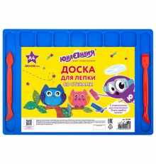 Доска для лепки А4, 280х200 мм, ЮНЛАНДИЯ, синяя, 7 отделений для пластилина, 2 стека, 227399