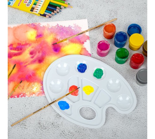 Палитра для рисования ЮНЛАНДИЯ белая, овальная, 6 ячеек для красок и 4 для смешивания, европодвес, 227806