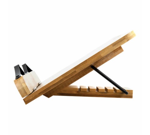 Подставка для книг и планшетов бамбуковая резная BRAUBERG, 28х20 см, регулируемый наклон, 237897