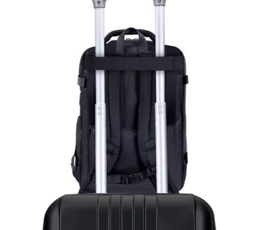 Рюкзак BRAUBERG FUNCTIONAL с отделением для ноутбука, 2 отделения, USB-порт, Solid, 46х31х15 см, 272575