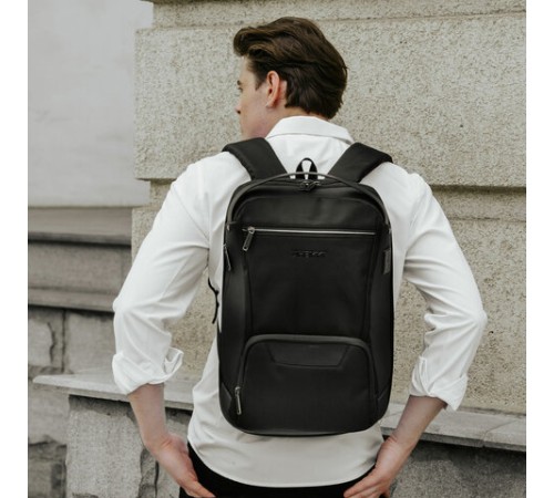 Рюкзак HEIKKI HIGH TECH (ХЕЙКИ) с отделением для ноутбука, USB-порт, черный, 46x30x10 см, 272588