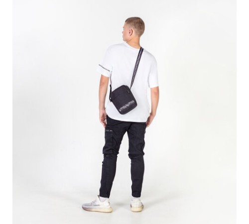 Сумка на плечо HEIKKI COMPACT (ХЕЙКИ) с карманом, черная с принтом, 23х17х5 см, 272629