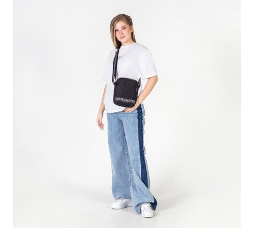 Сумка на плечо HEIKKI COMPACT (ХЕЙКИ) с карманом, черная с принтом, 23х17х5 см, 272629