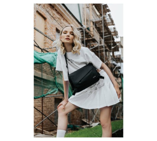 Сумка на плечо большая HEIKKI STREAM (ХЕЙКИ), карман-антивор, А5, черная, 22х31х8 см, 272640