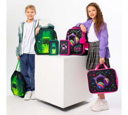 Ранец BRAUBERG PREMIUM, 2 отделения, с брелоком, 