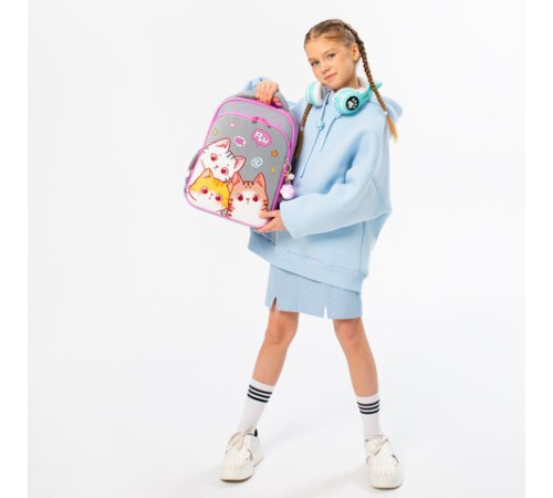 Ранец BRAUBERG QUADRO, 3 отделения, с брелком, Hi there, велюровая панель, 37х28х18 см, 273105