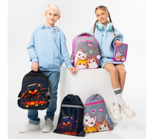 Ранец BRAUBERG QUADRO, 3 отделения, с брелком, Fire spider, 37х28х18 см, 273106