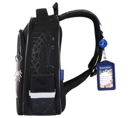 Ранец BRAUBERG QUADRO, 3 отделения, с брелком, Fire spider, 37х28х18 см, 273106