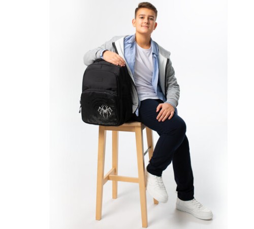 Рюкзак BRAUBERG CONCEPT универсальный, 2 отделения, светоотражающий принт, 