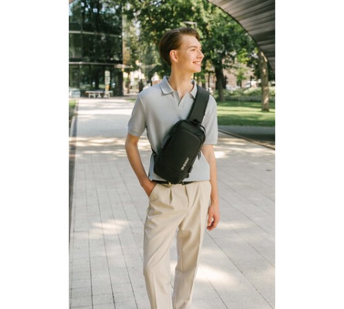 Рюкзак однолямочный HEIKKI FEATURE (ХЕЙКИ), кодовый замок, USB-порт, черный, 32x16x6 см, 273900