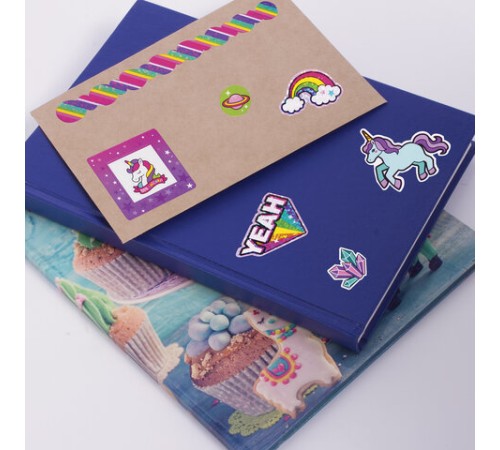 Альбом со сверкающими наклейками 