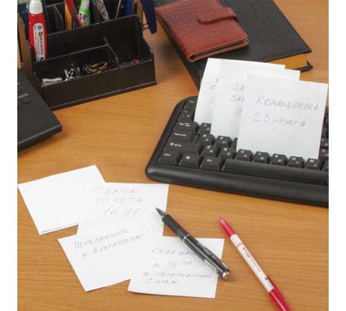 Блок для записей BRAUBERG, проклеенный, куб 8х8х4, белый, белизна 90-92%, 121543