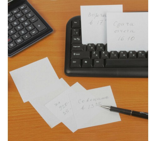 Блок для записей STAFF в подставке прозрачной, куб 9х9х5 см, белый, белизна 70-80%, 129194