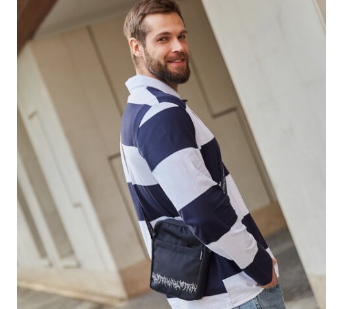 Сумка на плечо BRAUBERG COMPACT с карманом, черная с принтом, 23х17х5 см, 271686