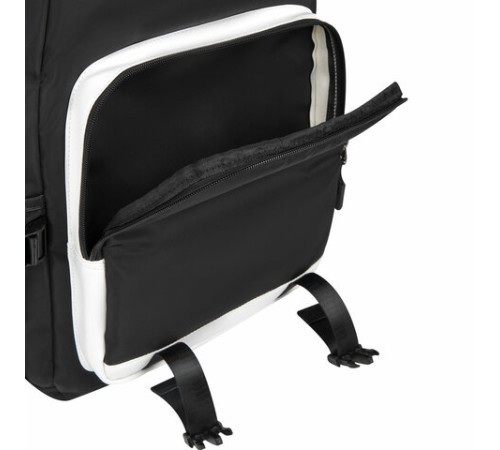 Рюкзак BRAUBERG FUSION универсальный, USB-порт, черный с белыми вставками, 45х31х15 см, 271657