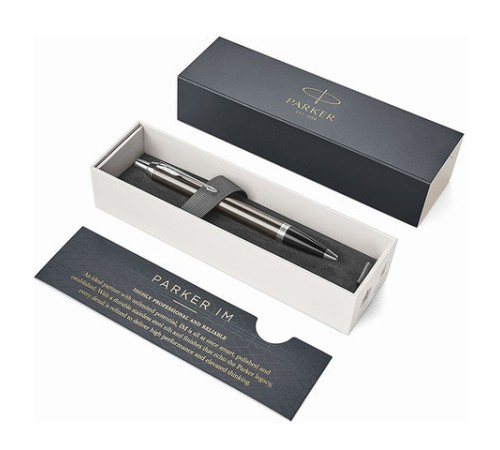 Ручка шариковая PARKER "IM Core Dark Espresso CT", корпус кофейный лак, хромированные детали, синяя, 1931671 Ручка шариковая PARKER "IM Core Dark Espresso CT", корпус кофейный лак, хромированные детали, синяя, 1931671