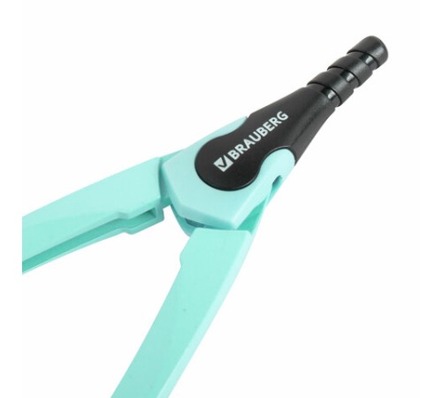 Готовальня BRAUBERG ULTRA, 4 предмета: циркуль 135 мм, запасной грифель, насадка, мятный цвет, 210824 Готовальня BRAUBERG ULTRA, 4 предмета: циркуль 135 мм, запасной грифель, насадка, мятный цвет, 210824