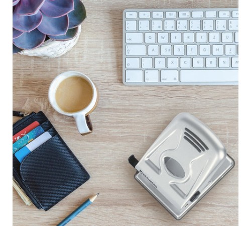 Дырокол металлический BRAUBERG 