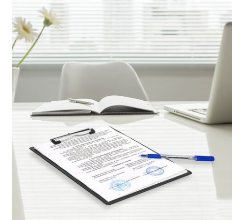 Доска-планшет STAFF с прижимом А4 (228х318 мм), картон/ПВХ, ЧЕРНАЯ, 229554