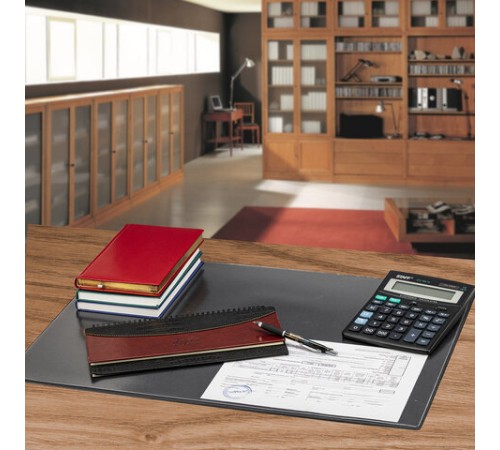 Коврик-подкладка настольный для письма (650х450 мм), с прозрачным карманом, черный, BRAUBERG, 236775