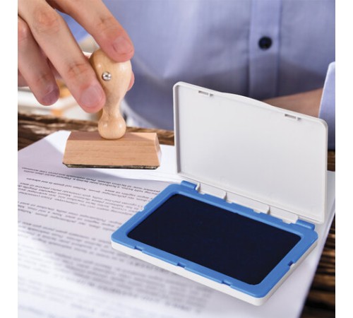 Штемпельная подушка BRAUBERG, 100х80 мм (рабочая поверхность 90х50 мм), синяя краска, 236867