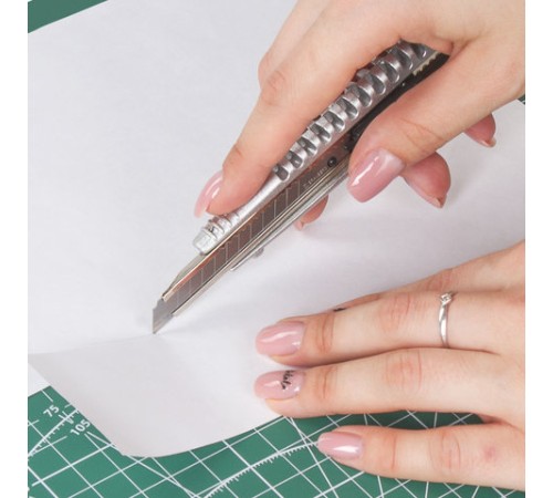 Нож универсальный 9 мм BRAUBERG 