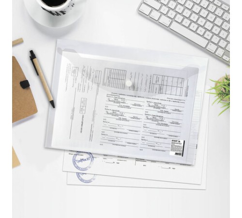 Папка-конверт с кнопкой STAFF, А4, до 100 листов, прозрачная, 0,15 мм, 270467