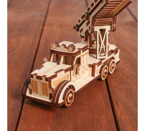 Конструктор деревянный 3д модель «Пожарная машина», 61 деталь